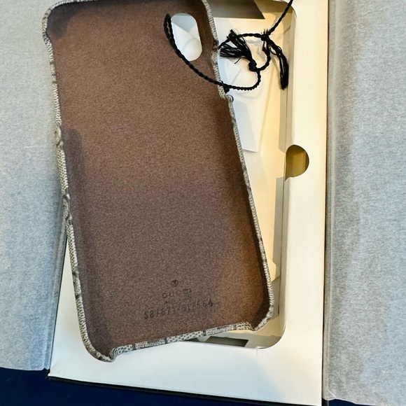 Gucci GG Supreme Ophidia Pro Max iPhone X/XS Case 587671-617664 - Picture 3 of 8